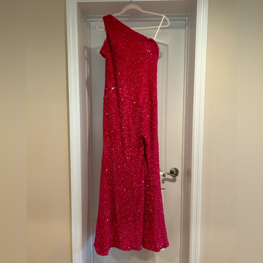 Hot pink one shoulder prom gown